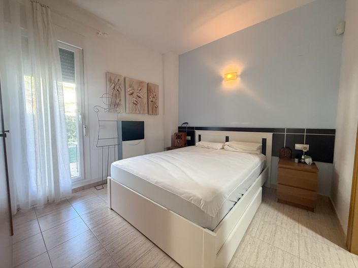 Image No.3-2 Bed Property for sale