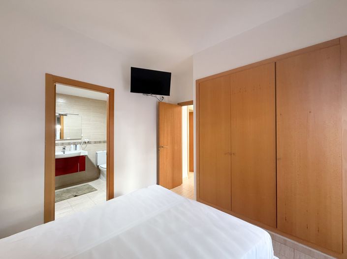 Image No.4-2 Bed Property for sale