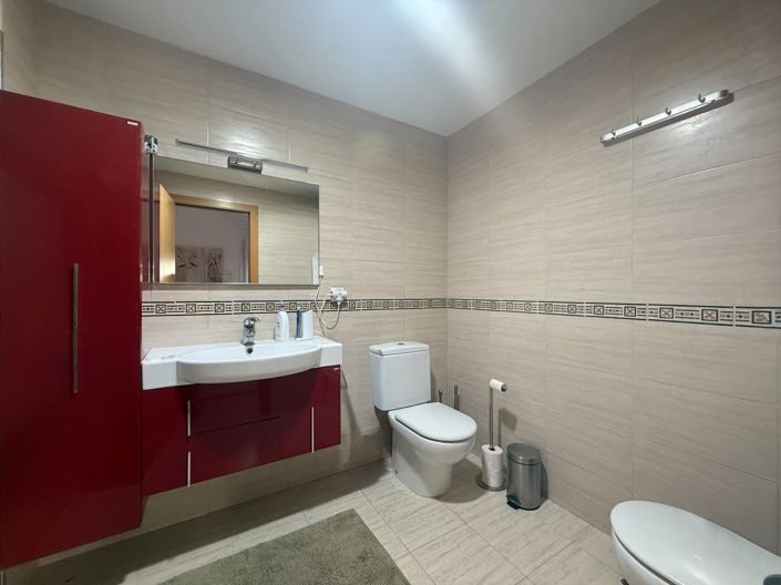 Image No.5-2 Bed Property for sale