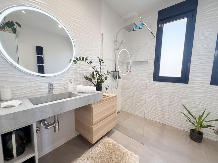 Image No.12-5 Bed Villa for sale