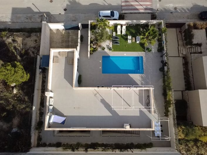 Image No.2-5 Bed Villa for sale