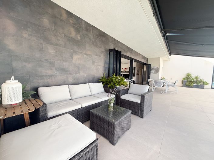 Image No.20-5 Bed Villa for sale