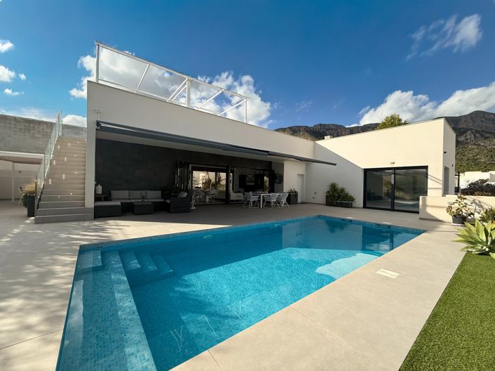 Image No.22-5 Bed Villa for sale