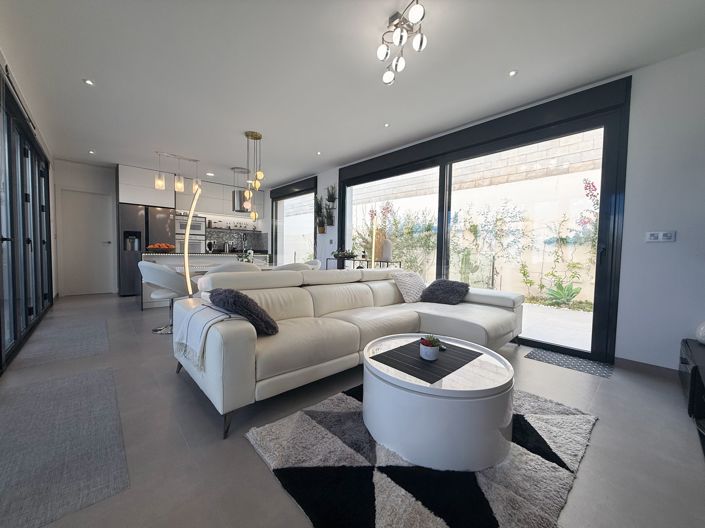 Image No.5-5 Bed Villa for sale