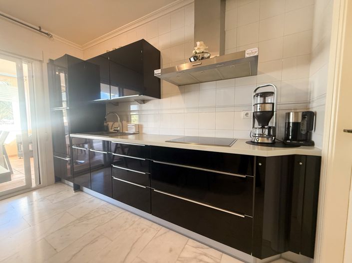 Image No.25-3 Bed Villa for sale