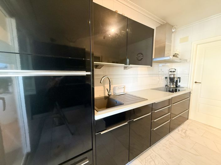 Image No.26-3 Bed Villa for sale