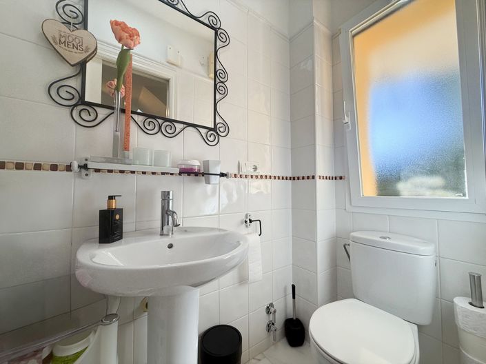 Image No.30-3 Bed Villa for sale