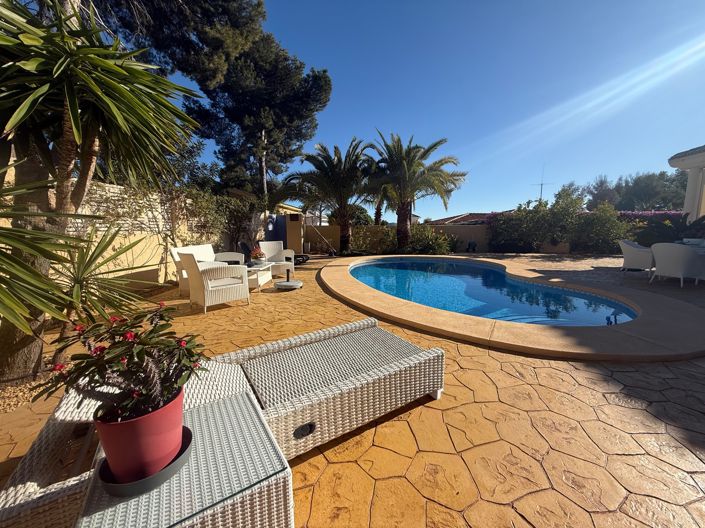 Image No.35-3 Bed Villa for sale