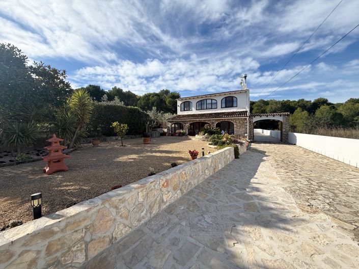 Image No.3-3 Bed Villa for sale