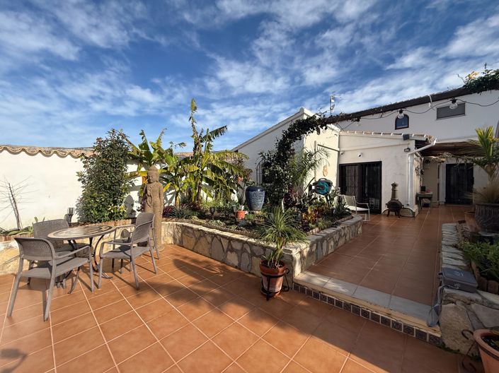 Image No.32-3 Bed Villa for sale