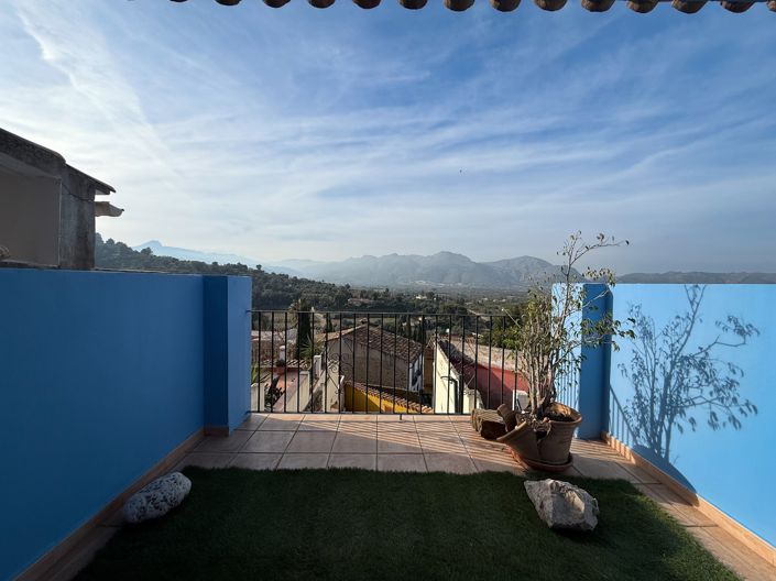 Image No.30-2 Bed Townhouse for sale