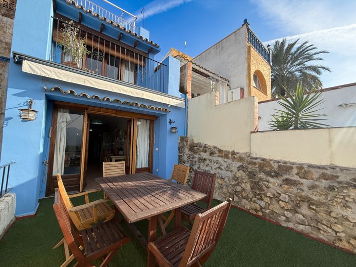 Image No.31-2 Bed Townhouse for sale