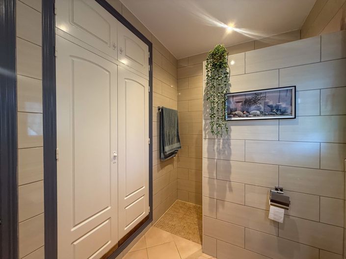 Image No.22-3 Bed Villa for sale