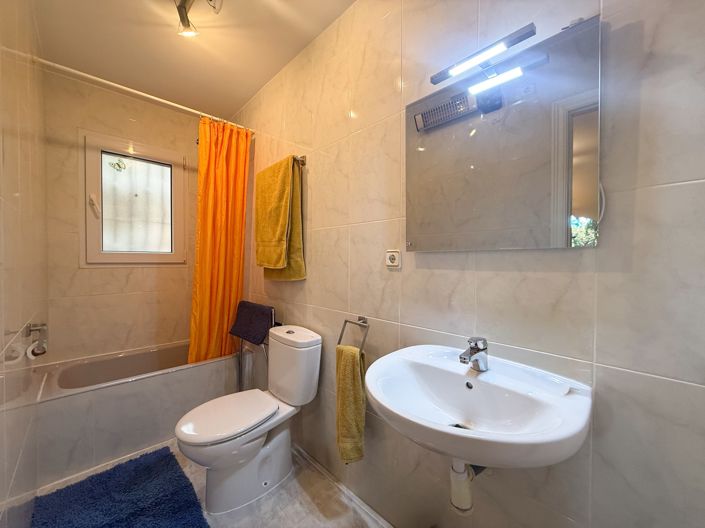 Image No.27-3 Bed Villa for sale