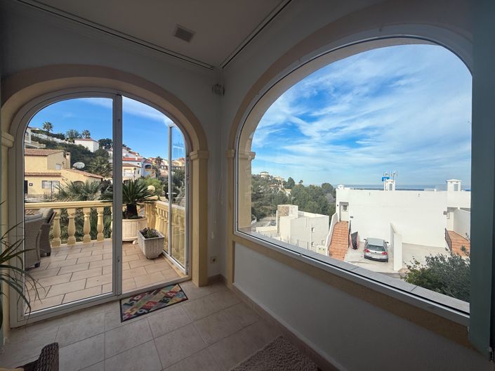 Image No.8-3 Bed Villa for sale