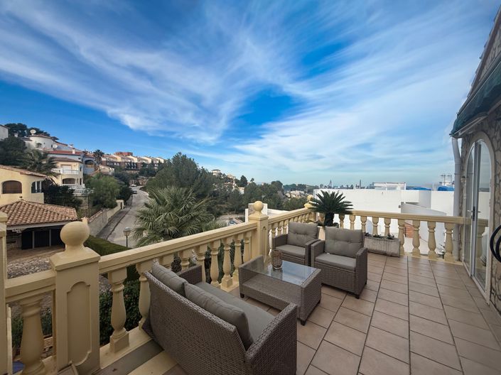 Image No.9-3 Bed Villa for sale