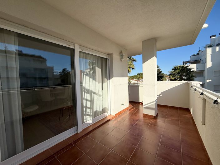 Image No.19-2 Bed Property for sale