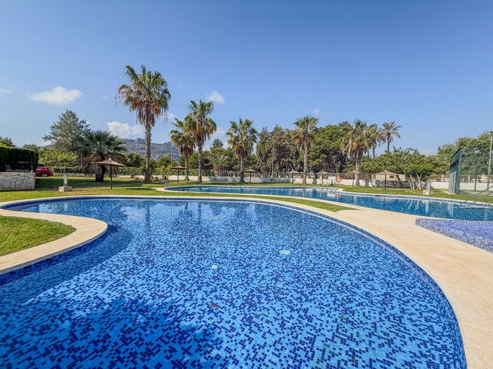 Image No.23-2 Bed Property for sale