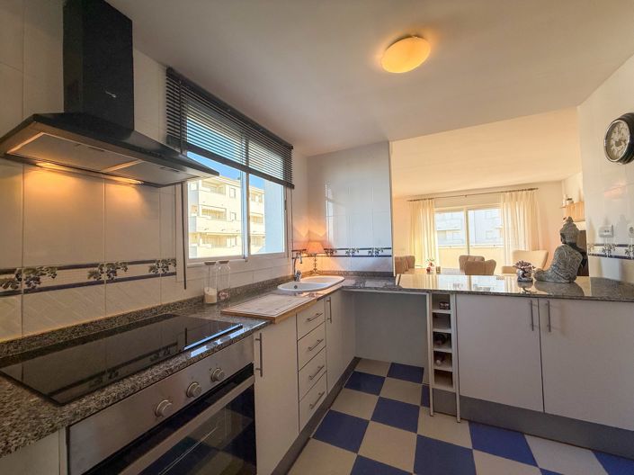 Image No.9-2 Bed Property for sale