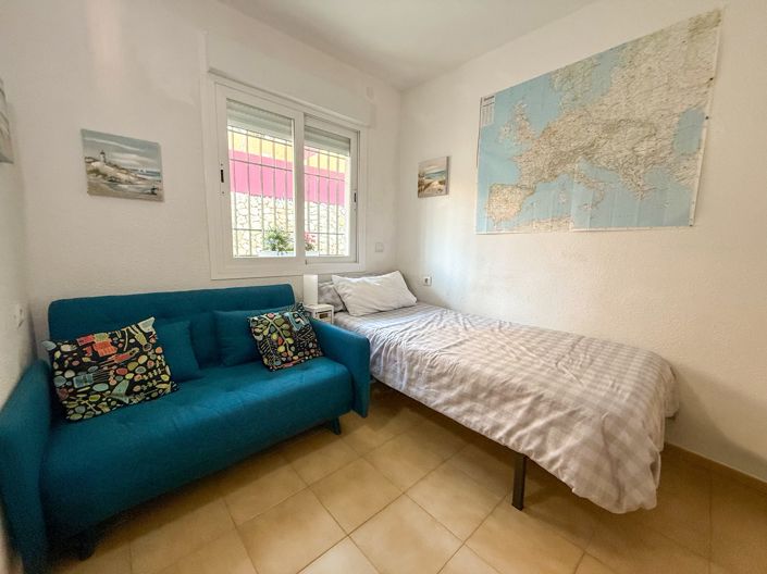 Image No.14-3 Bed Townhouse for sale