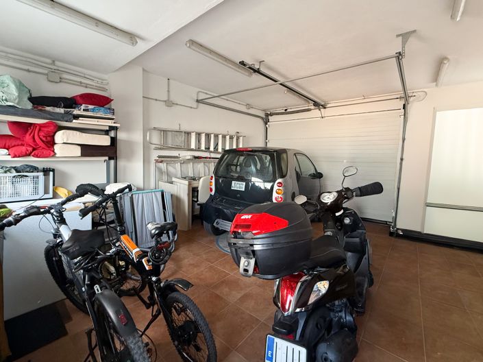 Image No.29-3 Bed Townhouse for sale