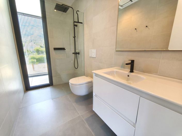 Image No.17-3 Bed Villa for sale