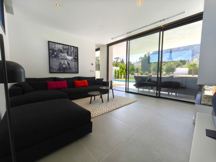 Image No.6-3 Bed Villa for sale