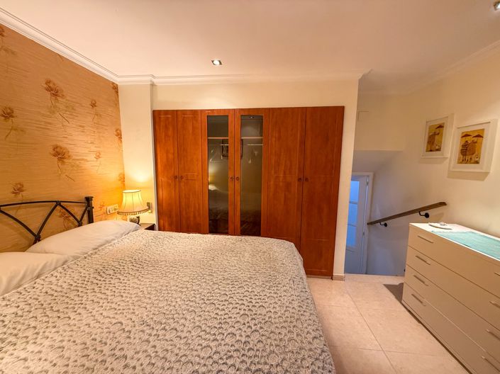 Image No.7-3 Bed Townhouse for sale