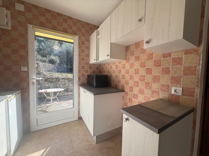 Image No.6-2 Bed Villa for sale