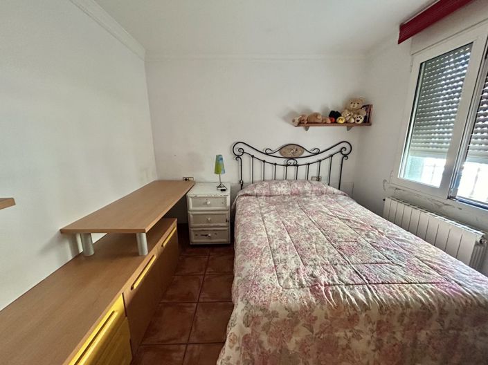 Image No.21-6 Bed Townhouse for sale