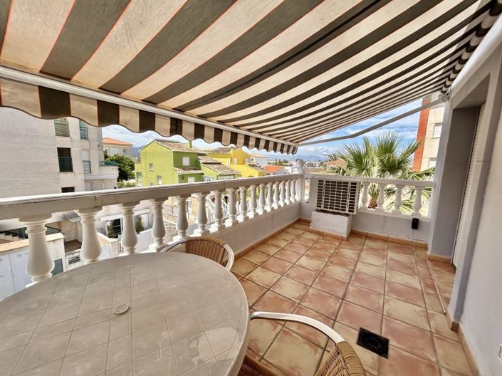 Image No.24-6 Bed Townhouse for sale