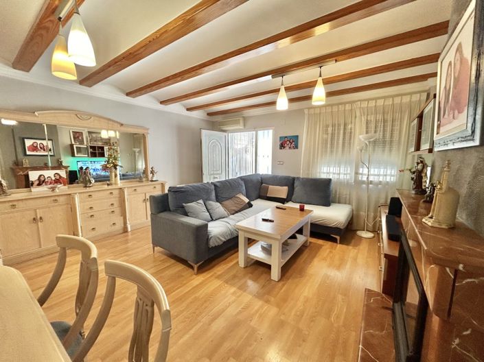 Image No.5-6 Bed Townhouse for sale