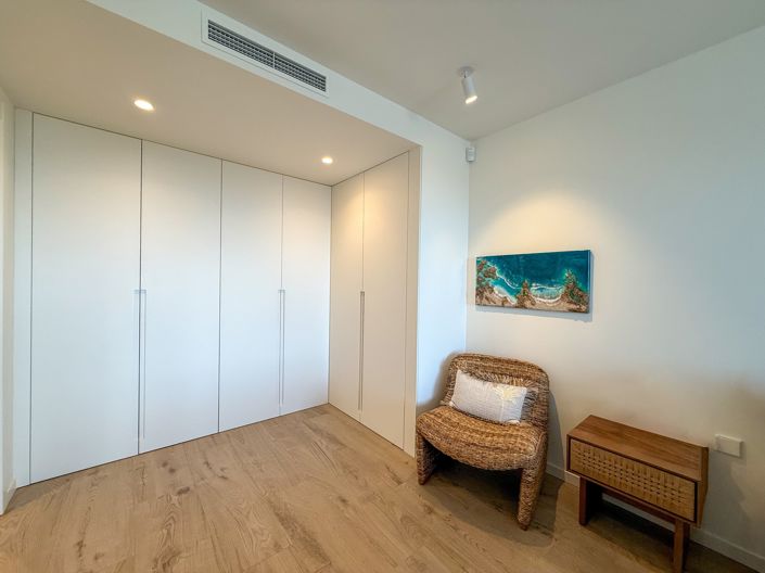 Image No.11-3 Bed Apartment for sale