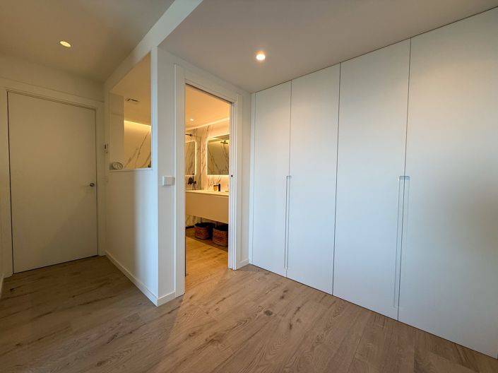 Image No.12-3 Bed Apartment for sale