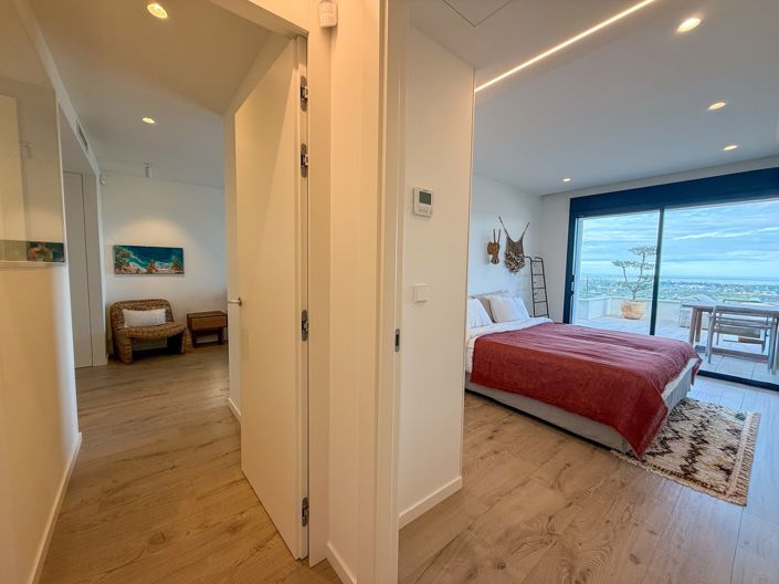 Image No.14-3 Bed Apartment for sale