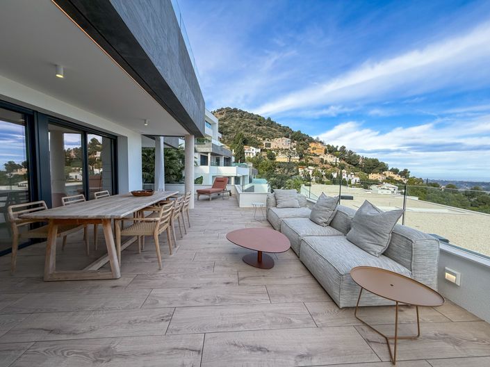 Image No.22-3 Bed Apartment for sale