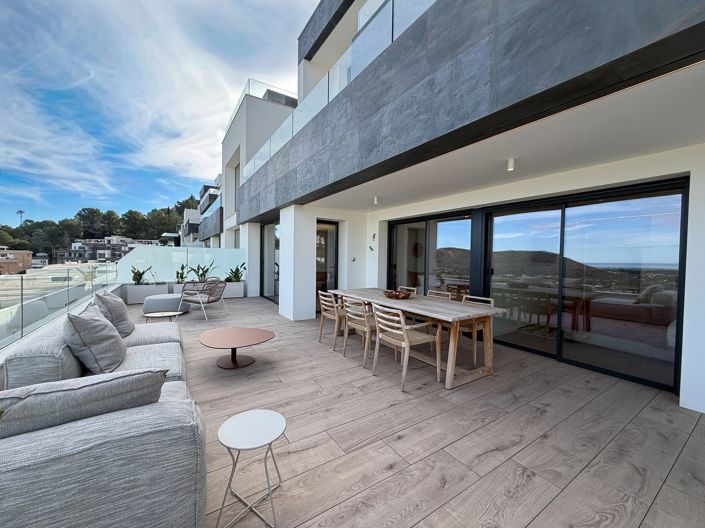 Image No.25-3 Bed Apartment for sale