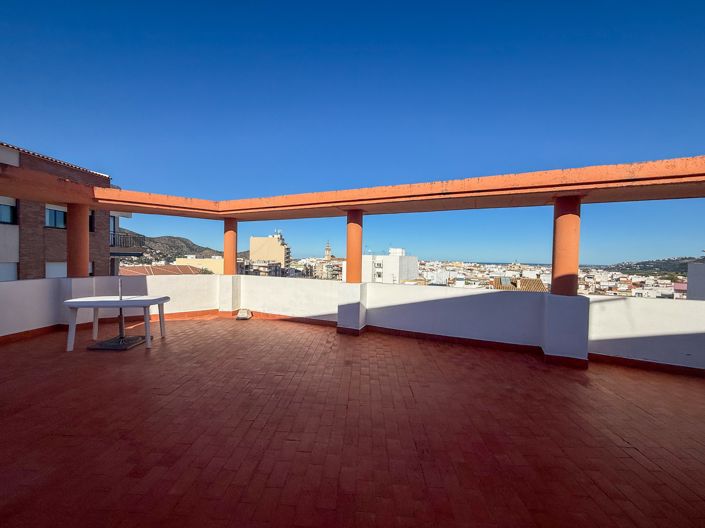 Image No.12-2 Bed Apartment for sale