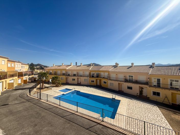 Image No.22-3 Bed Townhouse for sale