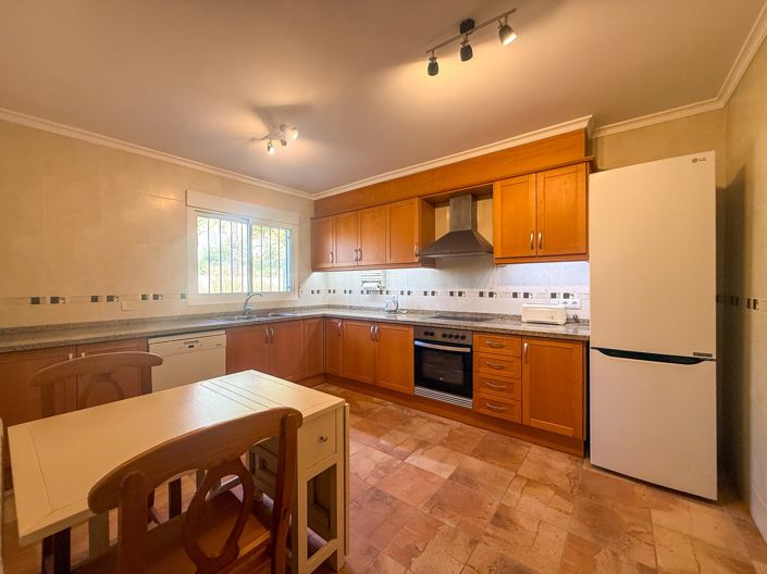 Image No.7-3 Bed Townhouse for sale