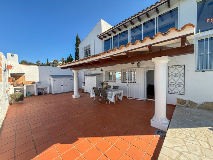 Image No.18-3 Bed Villa for sale