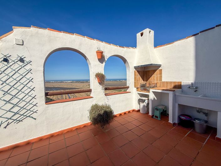 Image No.19-3 Bed Villa for sale