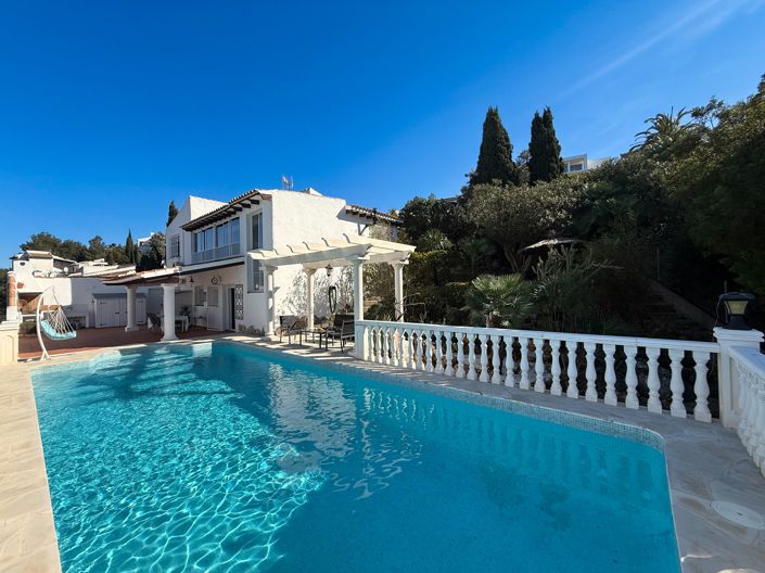 Image No.2-3 Bed Villa for sale