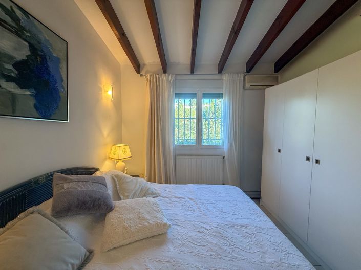 Image No.12-4 Bed Villa for sale