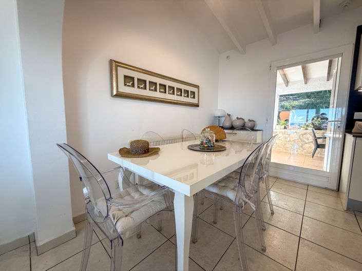 Image No.14-4 Bed Villa for sale