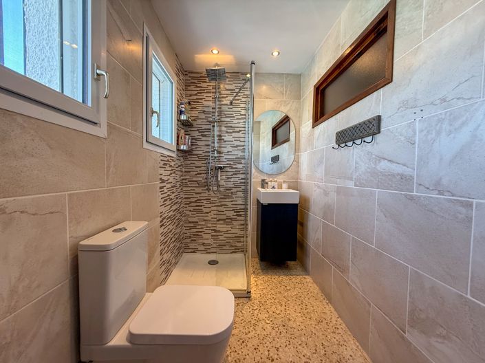 Image No.17-3 Bed Villa for sale