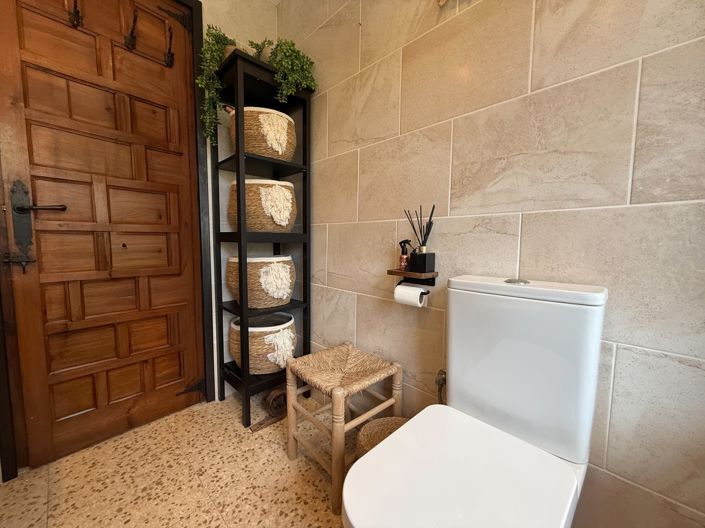 Image No.18-3 Bed Villa for sale