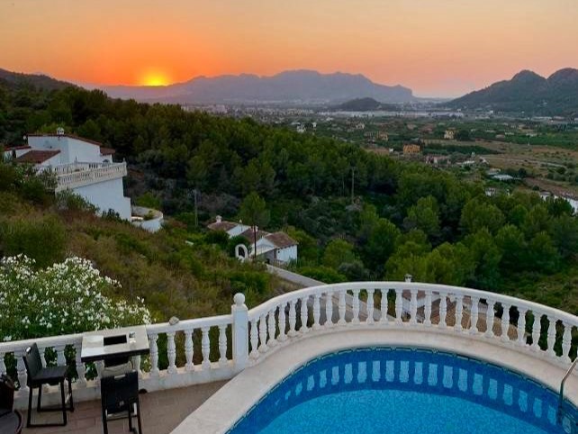 Image No.26-3 Bed Villa for sale