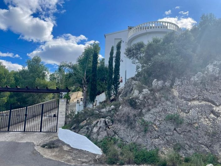 Image No.28-3 Bed Villa for sale