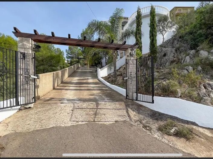 Image No.27-3 Bed Villa for sale